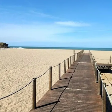 Like-home-t3 House-garden, Sea View, בית נופש *