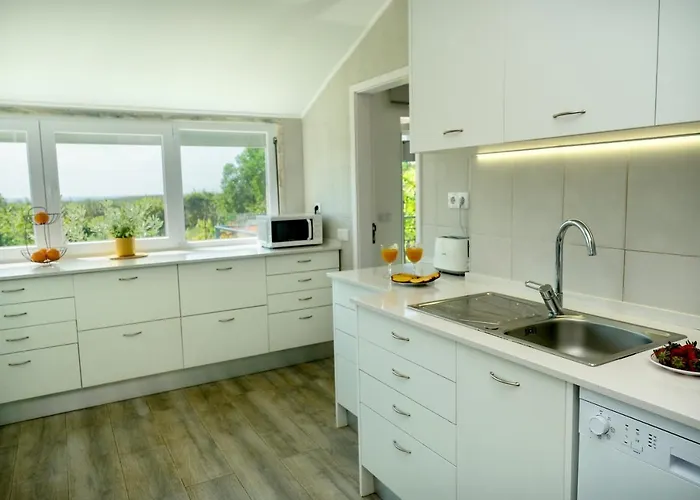 בית נופש Like-home-t3 House-garden, Sea View, *