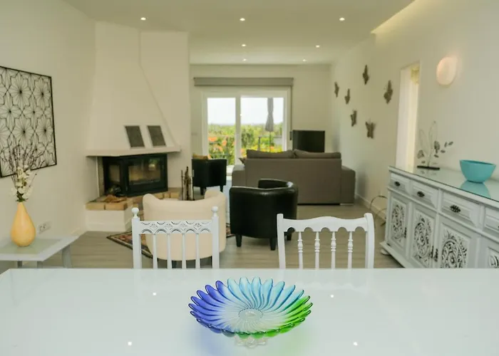 Like-home-t3 House-garden, Sea View, בית נופש Casais de Sao Lourenco