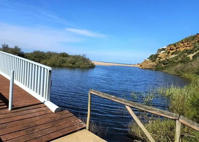 בית נופש Like-home-t3 House-garden, Sea View, Casais de Sao Lourenco